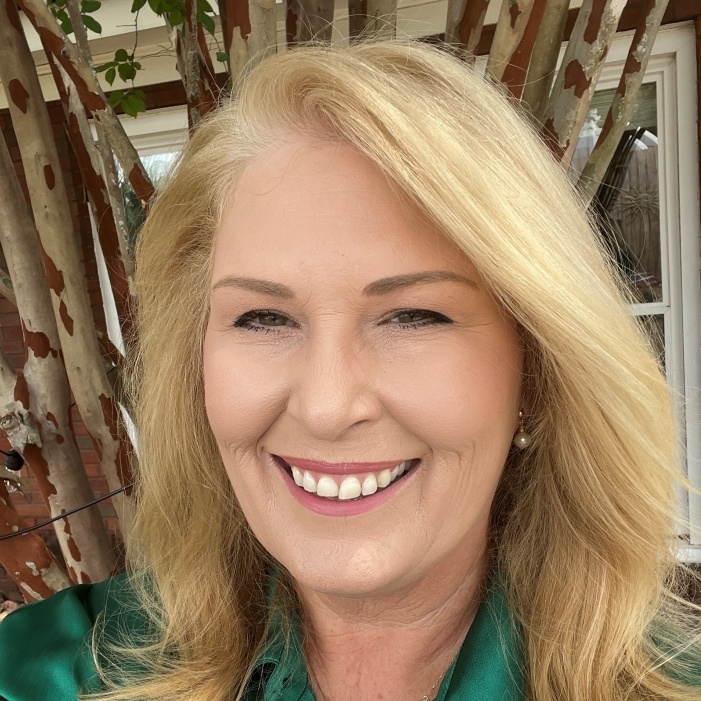 Victoria Johnston headshot